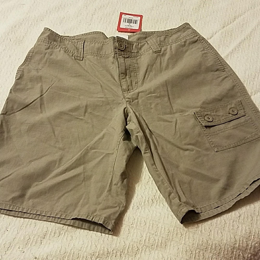 North face shorts size 14 NWT
